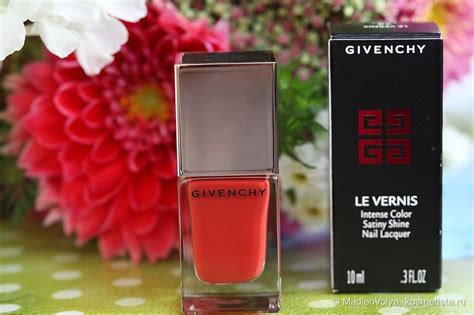 Givenchy Le Vernis Intense Color Satiny Shine Shine Nail 